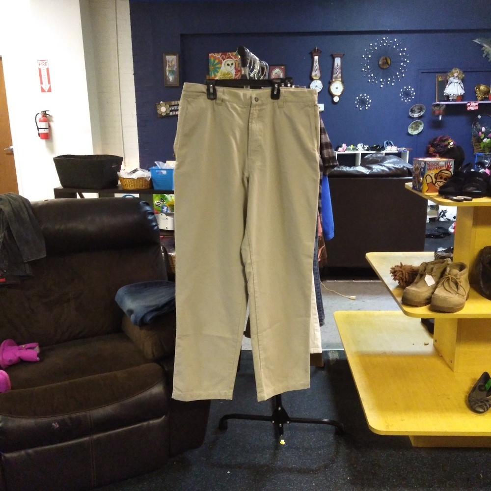 Columbia khaki mens NWOT